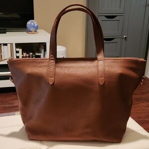 Cuyana Medium Carryall in Caramel